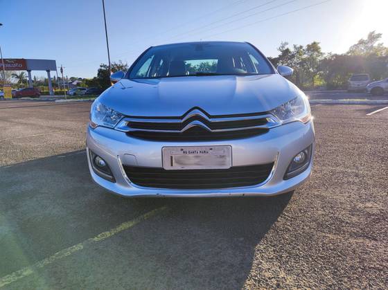 CITROËN C4 LOUNGE 1.6 TENDANCE 16V TURBO FLEX 4P AUTOMÁTICO CITROËN C4 LOUNGE 1.6 TENDANCE 16V TURBO FLEX 4P AUTOMÁTICO